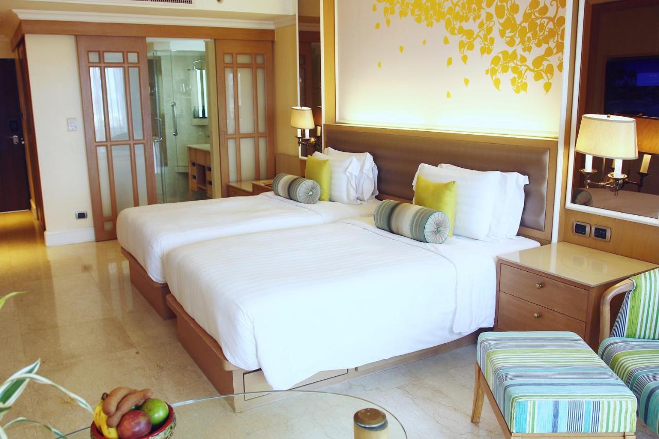 Dusit Thani Laguna Phuket Παραλία Μπανγκ Ταο Εξωτερικό φωτογραφία A room at the Shangri-La Hotel, Kuala Lumpur